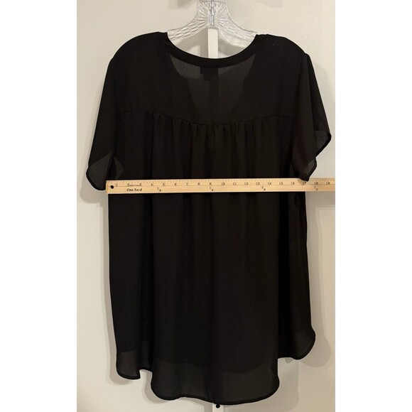Torrid 1 Black Sheer Chiffon Georgette Blouse | Layered V-Neck Short Sleeve Top - Picture 5 of 9